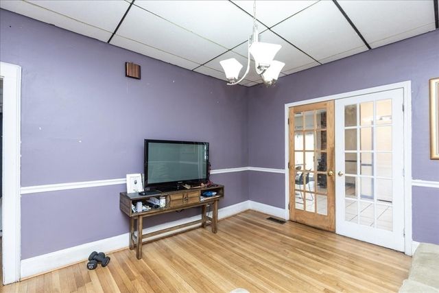 10 High Rock St, Lynn, MA 01902