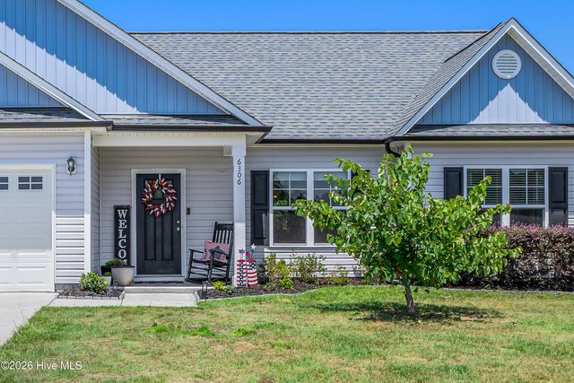 6306 W Mallard Duck Court, Southport, NC 28461
