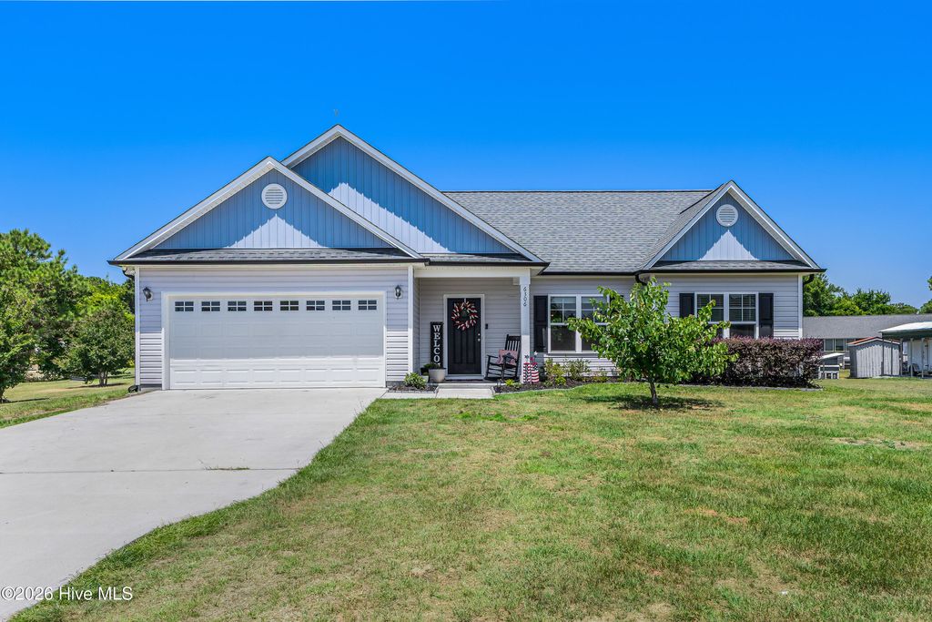 6306 W Mallard Duck Court, Southport, NC 28461