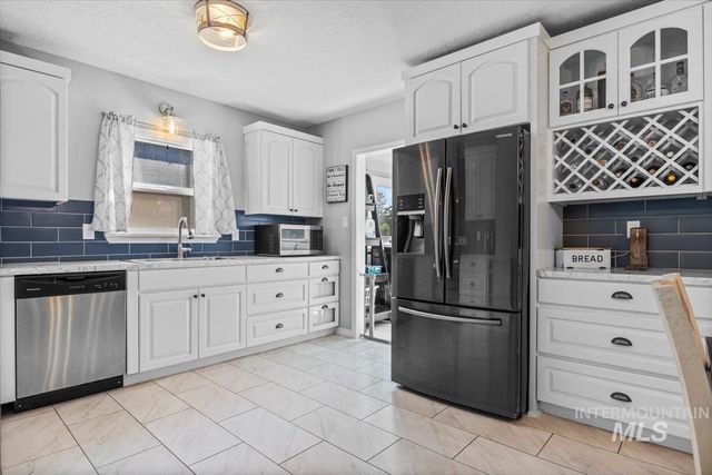 1802 S Kimball Ave, Caldwell, ID 83605