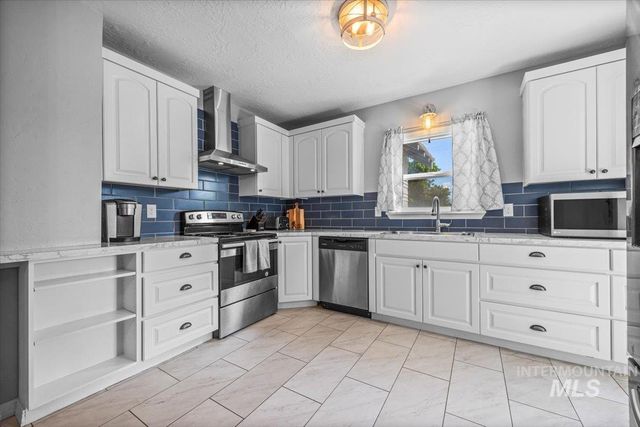 1802 S Kimball Ave, Caldwell, ID 83605