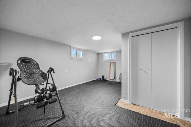 1802 S Kimball Ave, Caldwell, ID 83605