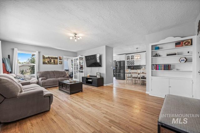 1802 S Kimball Ave, Caldwell, ID 83605