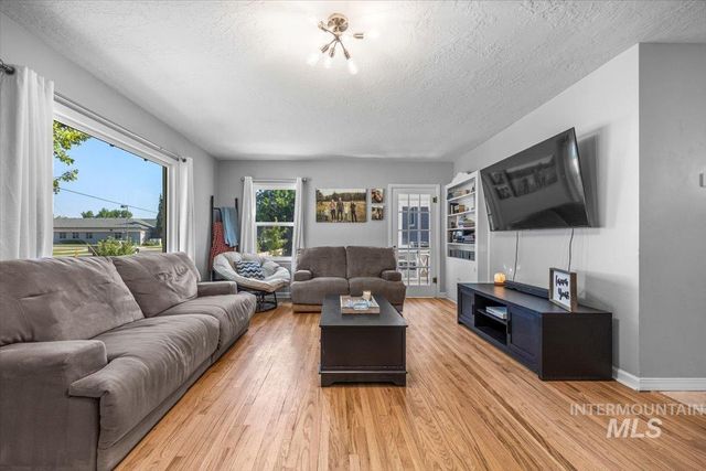 1802 S Kimball Ave, Caldwell, ID 83605