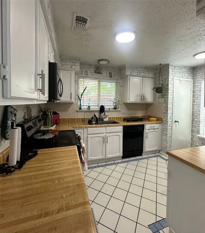 2317 Springridge Drive, Arlington, TX 76014