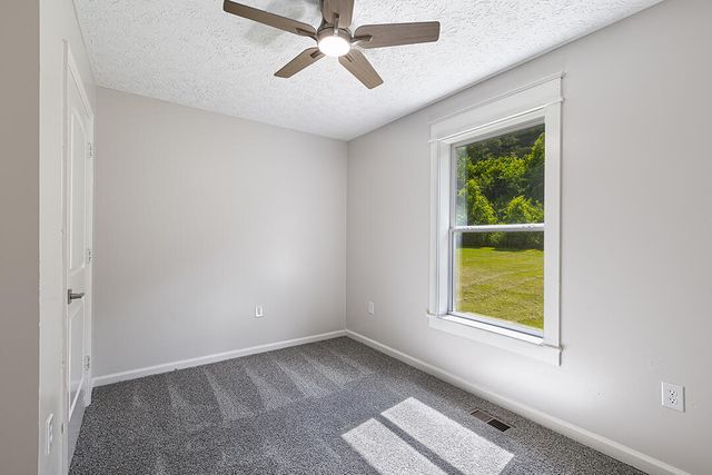 566 Lantern Way, Frenchburg, KY 40322