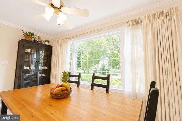 2518 LINDLEY TER, Rockville, MD 20850
