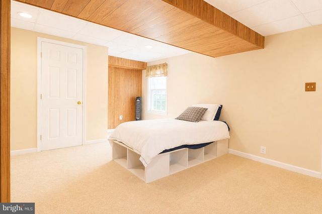 2518 LINDLEY TER, Rockville, MD 20850