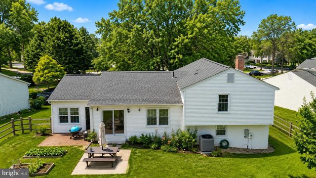 2518 LINDLEY TER, Rockville, MD 20850