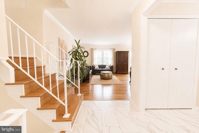 2518 LINDLEY TER, Rockville, MD 20850