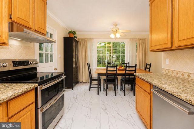 2518 LINDLEY TER, Rockville, MD 20850