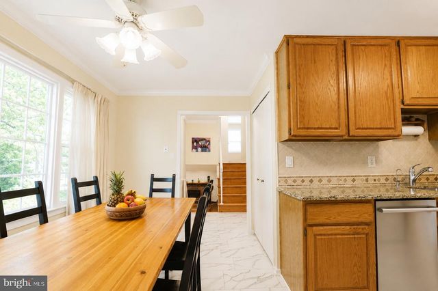 2518 LINDLEY TER, Rockville, MD 20850