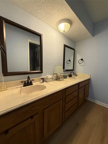 6370 Creekbend Drive 55, Houston, TX 77096