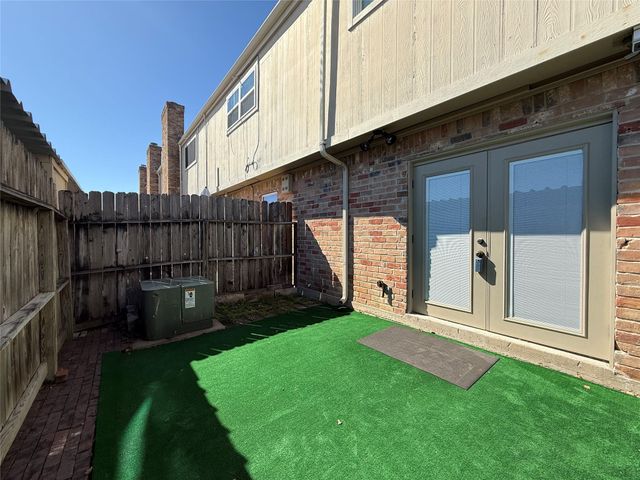 6370 Creekbend Drive 55, Houston, TX 77096