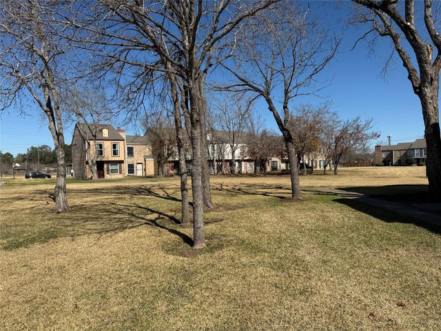 6370 Creekbend Drive 55, Houston, TX 77096