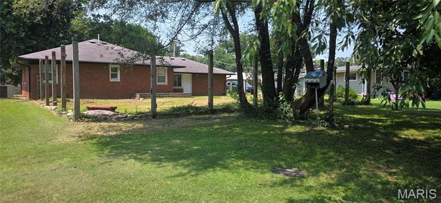 2417 Sylvan, Alton, IL 62010