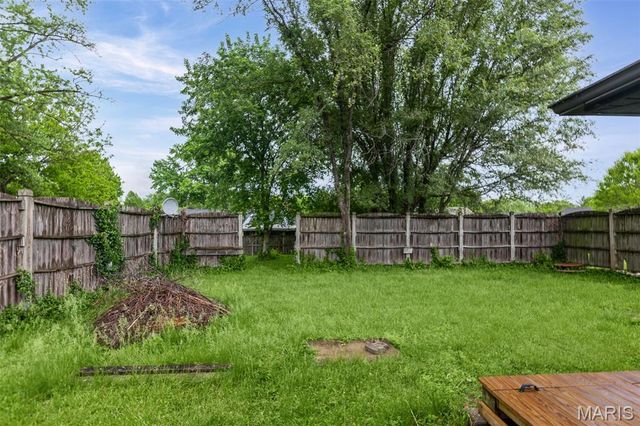 2417 Sylvan, Alton, IL 62010