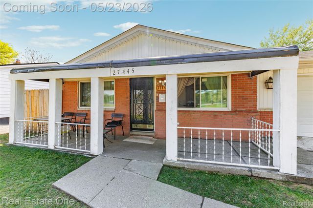 27445 Lorenz Street, Madison Heights, MI 48071