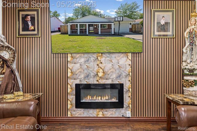 27445 Lorenz Street, Madison Heights, MI 48071