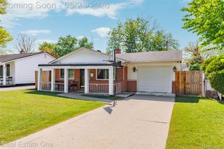 27445 Lorenz Street, Madison Heights, MI 48071