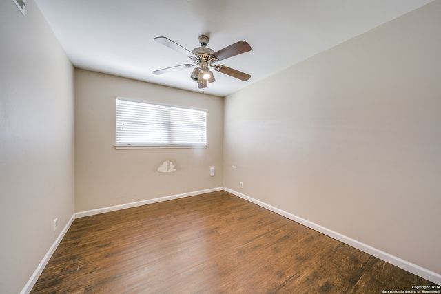 327 TANGO DR, San Antonio, TX 78216