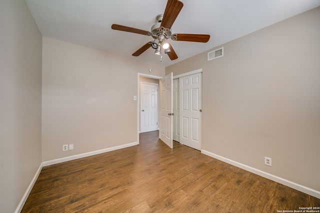 327 TANGO DR, San Antonio, TX 78216