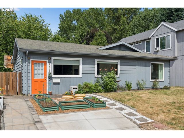 9805 N CLARENDON Ave, Portland, OR 97203