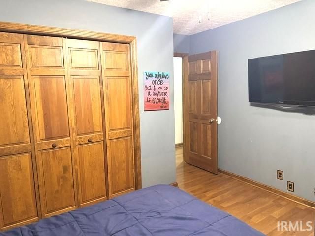 1472 Sandalwood Court, Evansville, IN 47720
