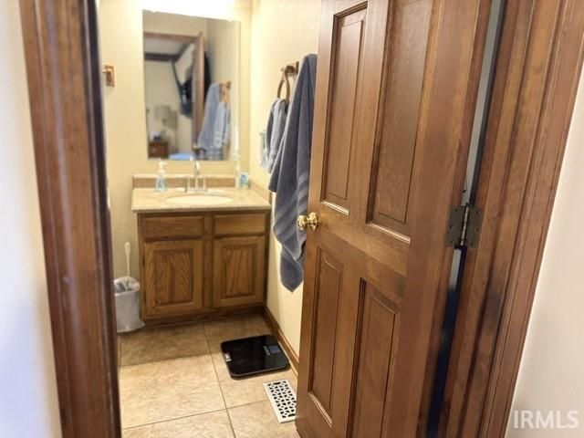 1472 Sandalwood Court, Evansville, IN 47720
