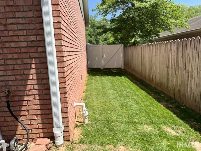 1472 Sandalwood Court, Evansville, IN 47720