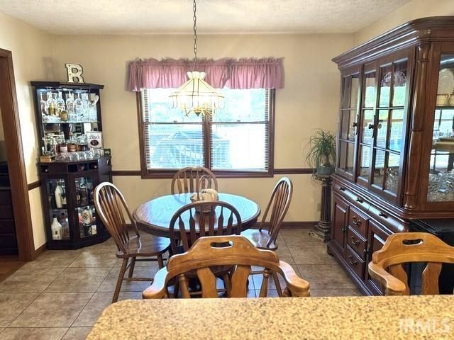 1472 Sandalwood Court, Evansville, IN 47720