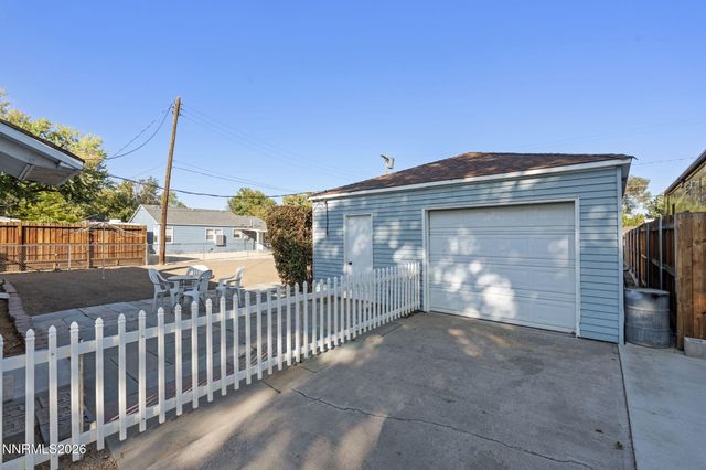 974 6th Street, Sparks, NV 89431