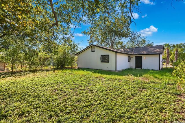 4923 Waycross Ln, San Antonio, TX 78220