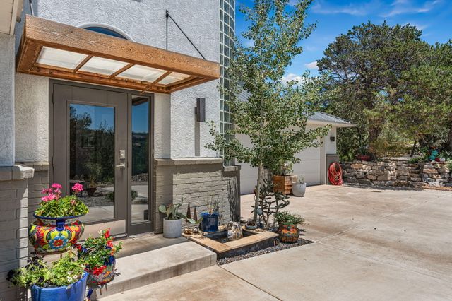 75 Canyon Road, Sandia Park, NM 87047