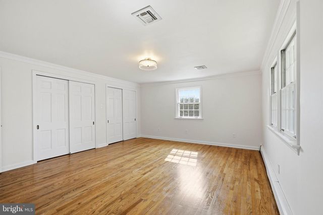 1300 NEWTON RD, Lancaster, PA 17603