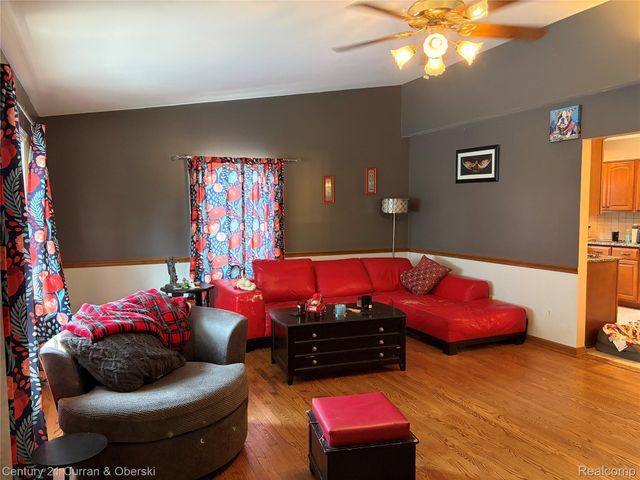 14843 White Avenue, Allen Park, MI 48101