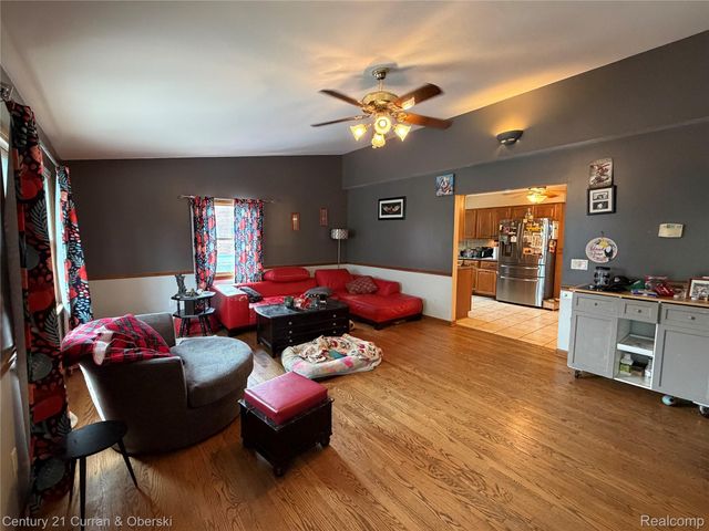 14843 White Avenue, Allen Park, MI 48101
