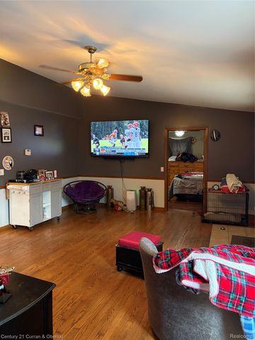 14843 White Avenue, Allen Park, MI 48101