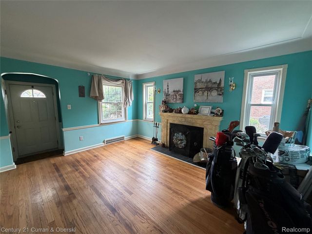14843 White Avenue, Allen Park, MI 48101