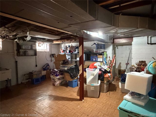 14843 White Avenue, Allen Park, MI 48101