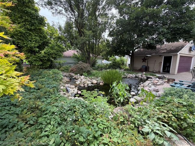 14843 White Avenue, Allen Park, MI 48101