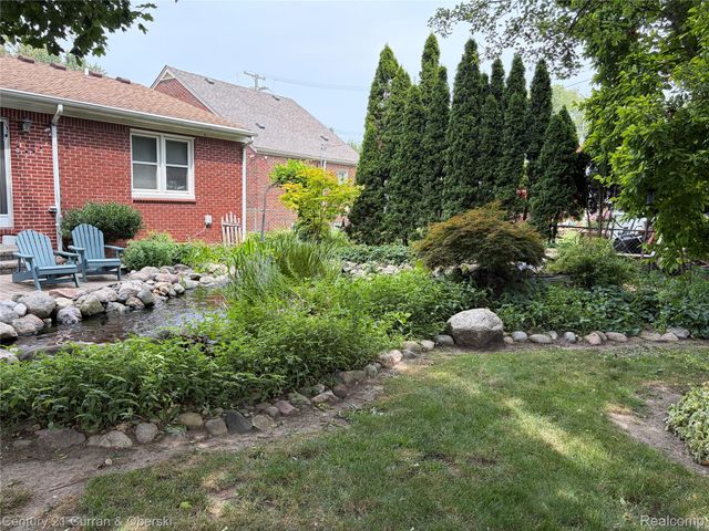 14843 White Avenue, Allen Park, MI 48101