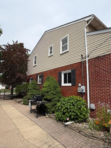 14843 White Avenue, Allen Park, MI 48101