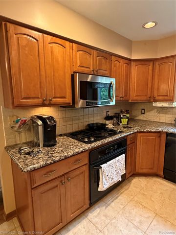 14843 White Avenue, Allen Park, MI 48101