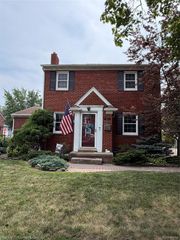 14843 White Avenue, Allen Park, MI 48101