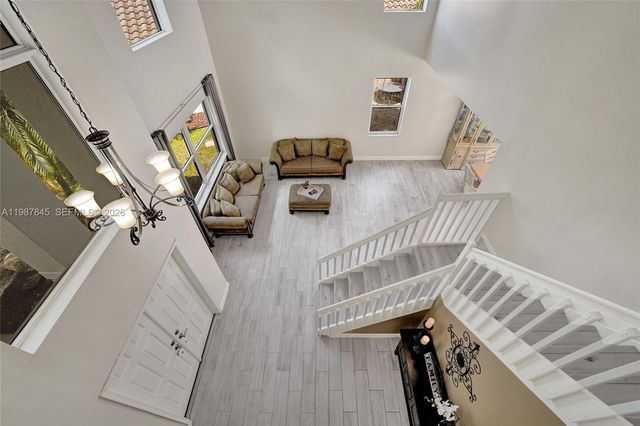 484 Cambridge Dr, Weston, FL 33326