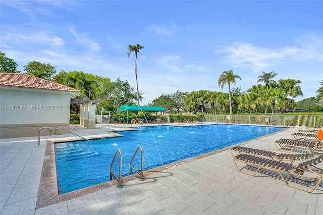 484 Cambridge Dr, Weston, FL 33326