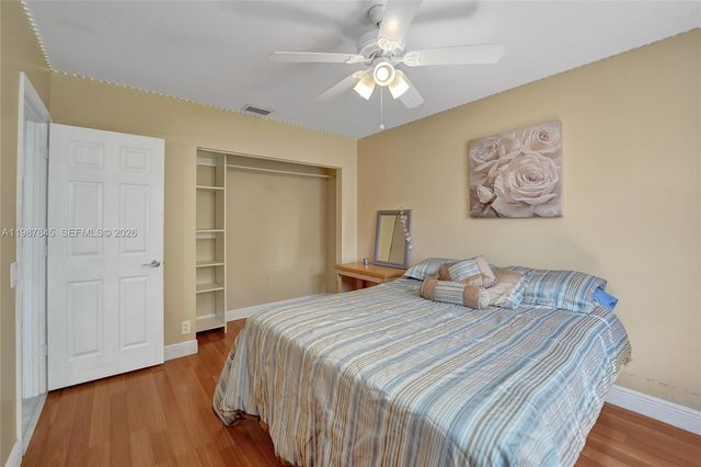 484 Cambridge Dr, Weston, FL 33326