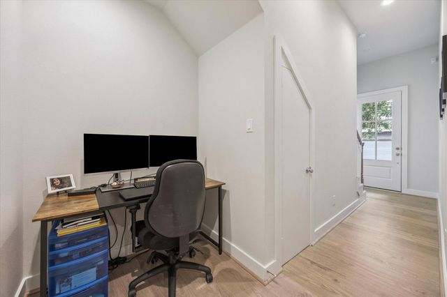 5209 Allen Street D, Houston, TX 77007