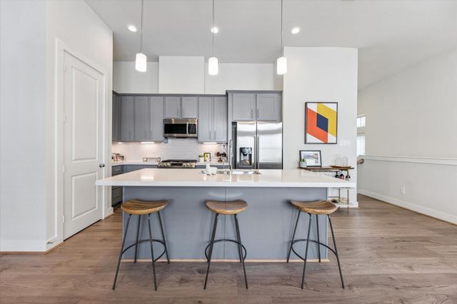 5209 Allen Street D, Houston, TX 77007